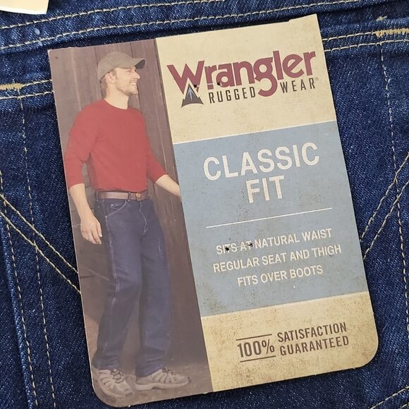 2/$30 Wrangler Rugged Wear Jeans Size 36x36 Classic Fit Denim - Picture 3 of 7